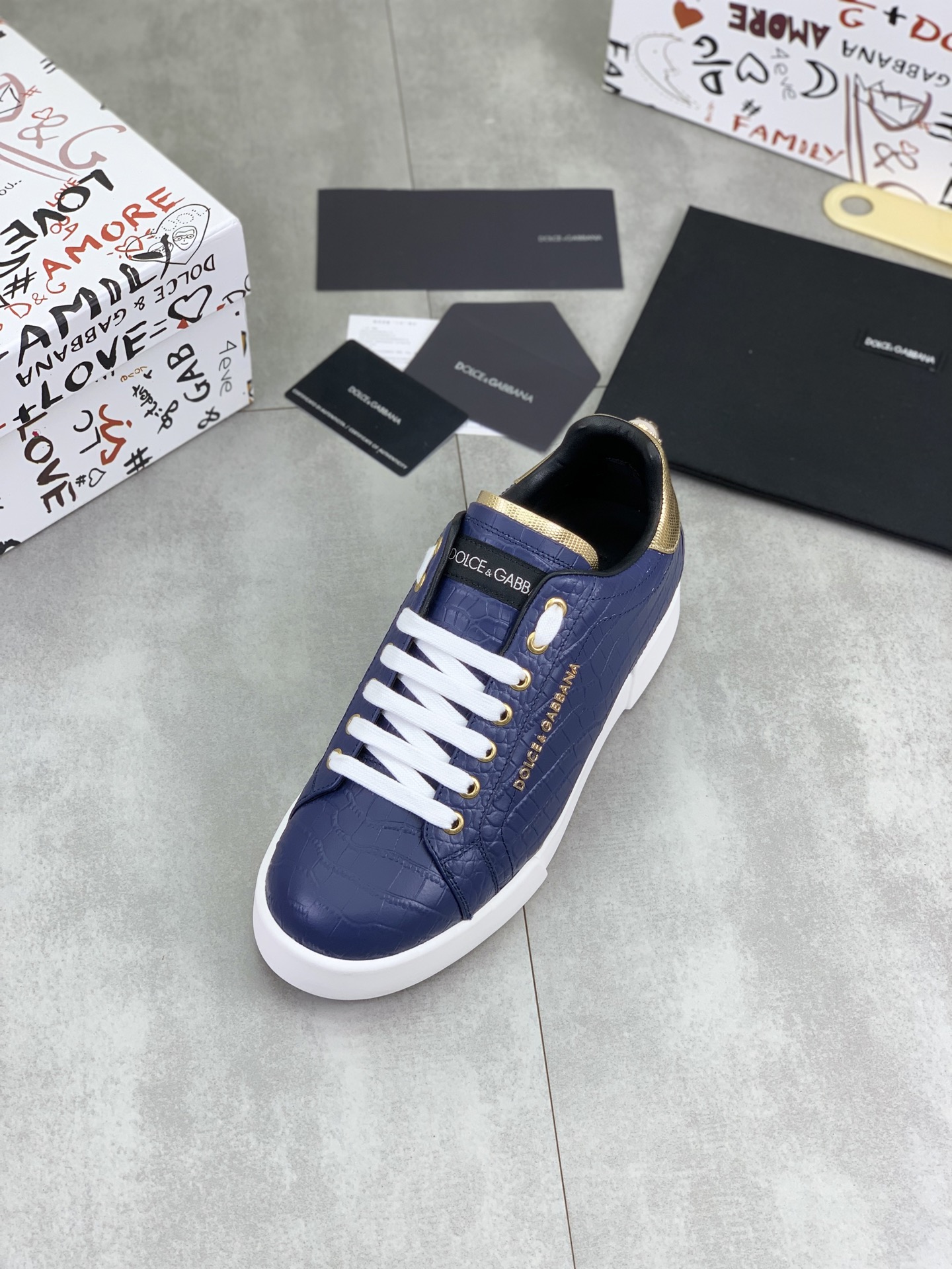 olce & Gabbana shoe